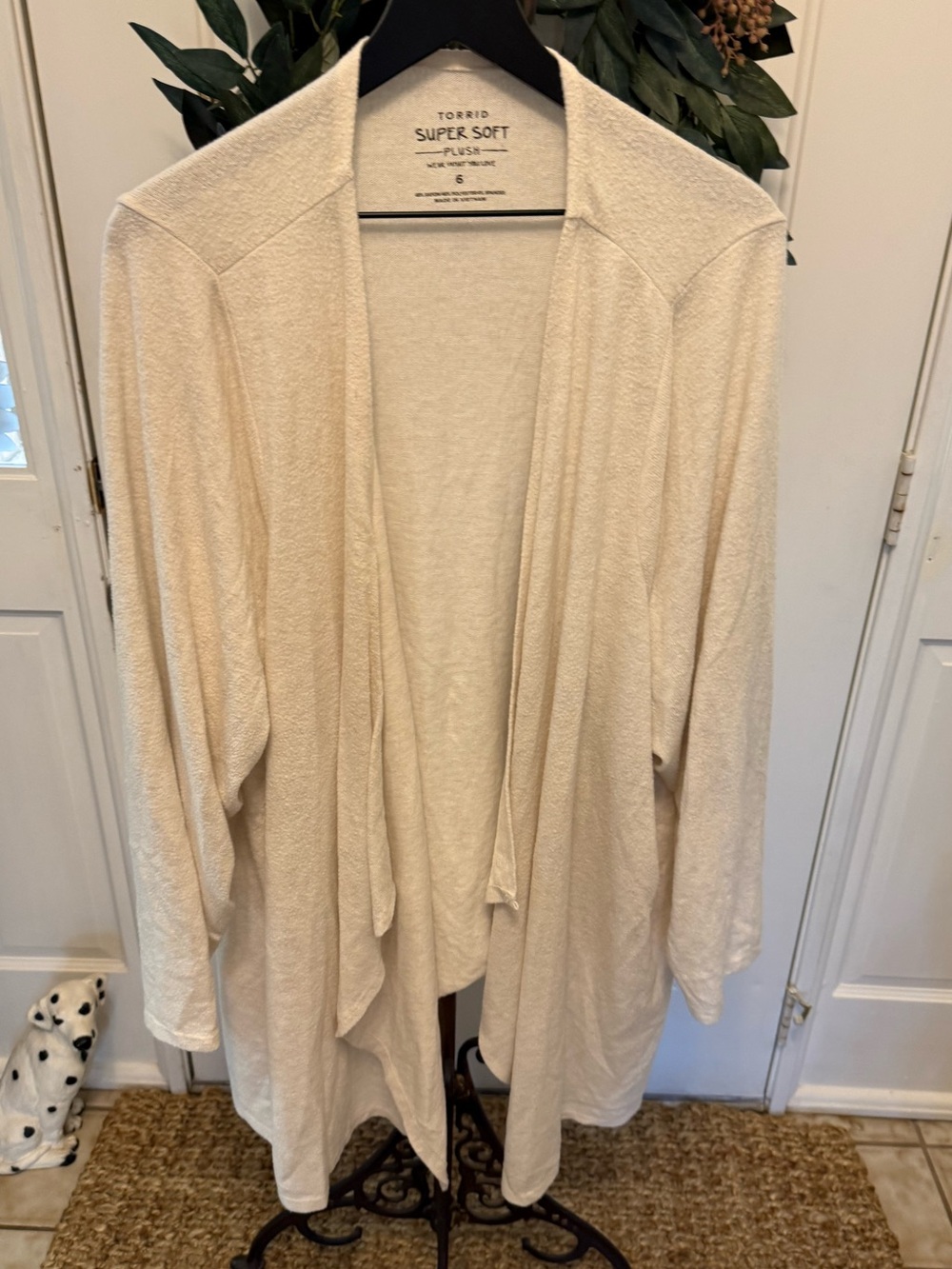 Torrid Super Soft Beige Longline Open Front Cardigan LS 6 6X